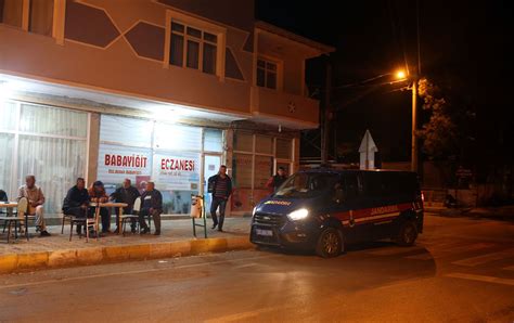 E­d­i­r­n­e­’­d­e­ ­k­a­h­v­e­h­a­n­e­y­e­ ­s­i­l­a­h­l­ı­ ­s­a­l­d­ı­r­ı­:­ ­1­1­ ­y­a­r­a­l­ı­